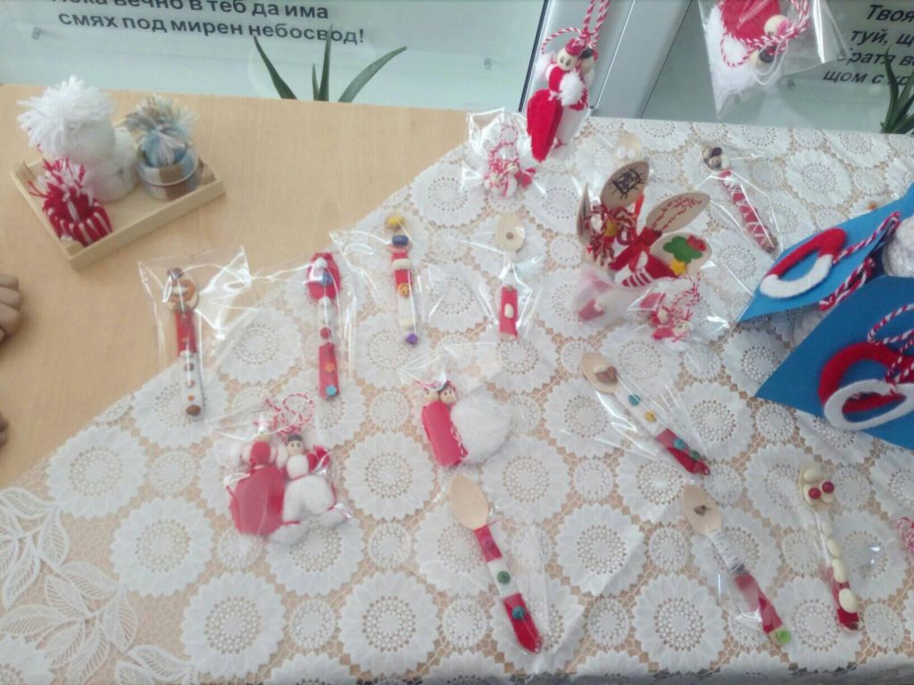 Благотворителен мартенски базар в НУ "Станислав Доспевски" 2