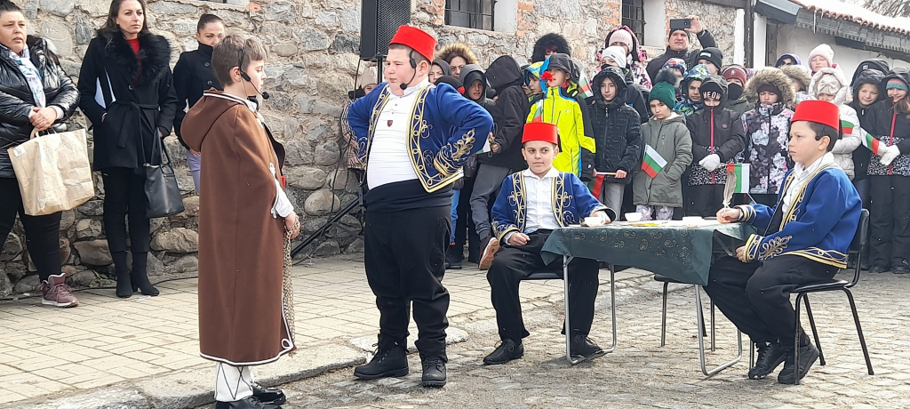 ПАМЕТЕН УРОК ПО РОДОЛЮБИЕ 4