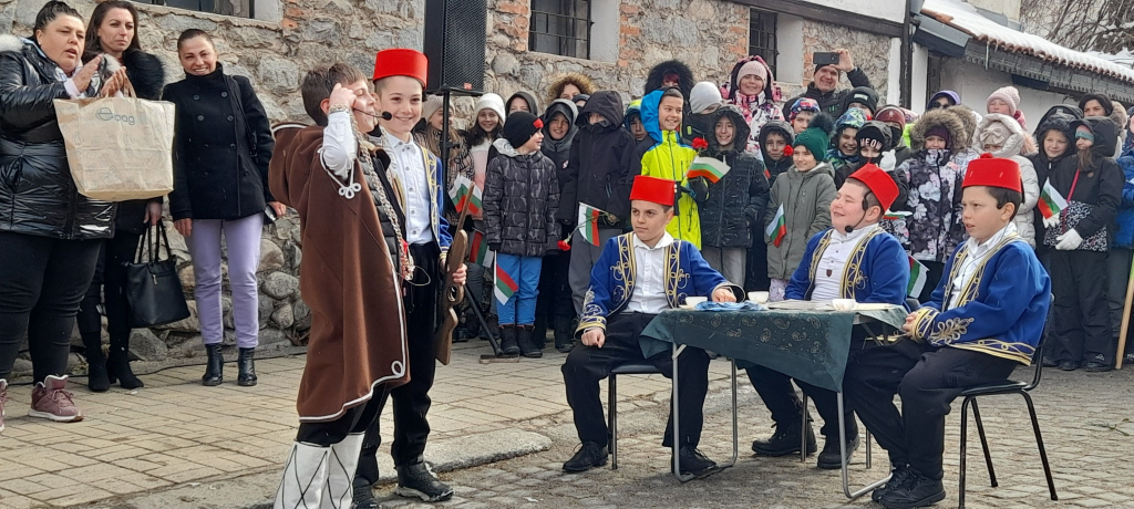 ПАМЕТЕН УРОК ПО РОДОЛЮБИЕ 5