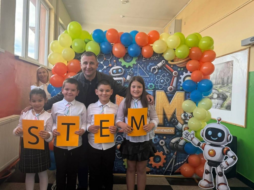 В НУ „Станислав Доспевски“ STEM център отвори врати към бъдещето - НУ Станислав Доспевски - Самоков